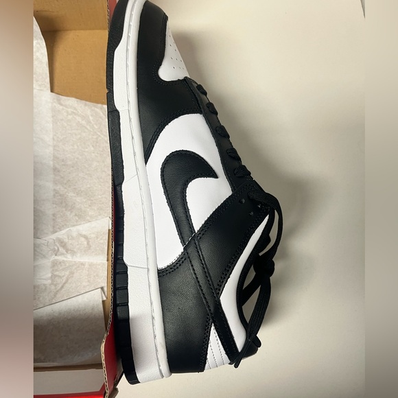 Men’s Nike dunk low pandas - Picture 3 of 7